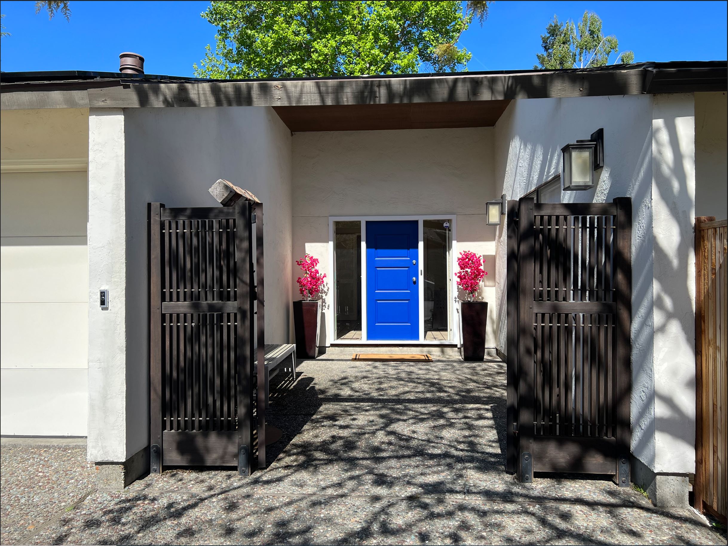 Gated entryway and privacy